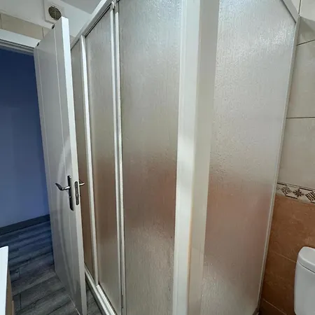 Americas 1-bed Sleeps 5 Pool Parking *