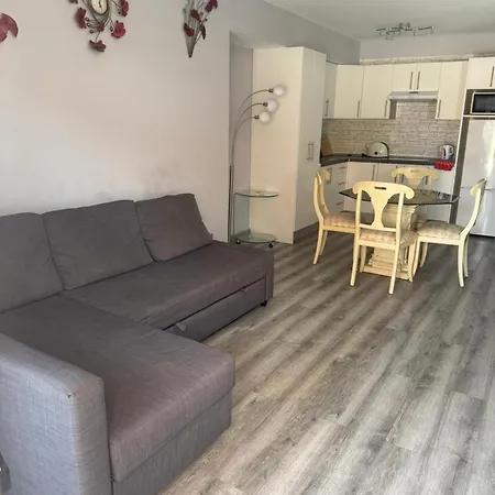 Apartamento Americas 1-bed Sleeps 5 Pool Parking