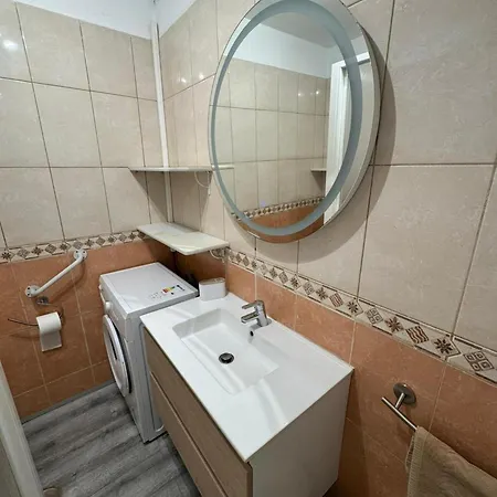 Apartament Americas 1-bed Sleeps 5 Pool Parking Playa de las Americas (Tenerife)