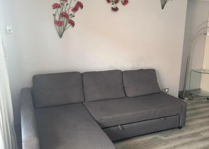 Americas 1-bed Sleeps 5 Pool Parking *